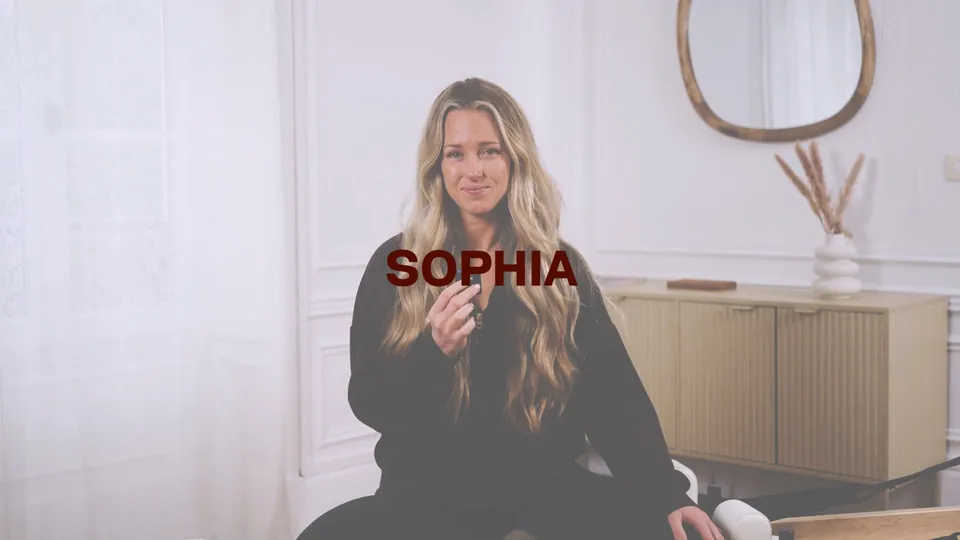 Portrait de Sophia, professeure de Pilates Reformer